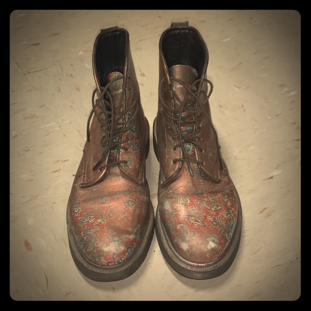 Rare pattern Dr Martens!